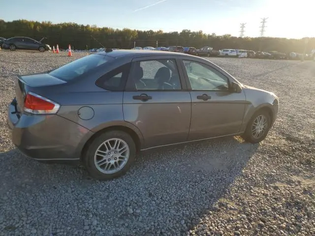 2010 FORD FOCUS SE  