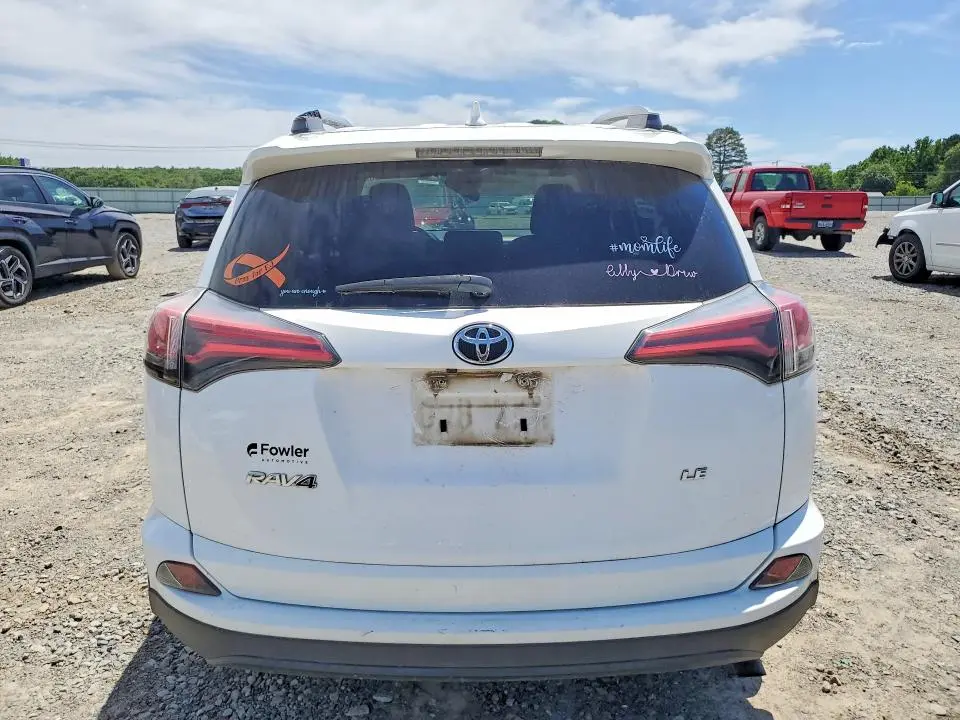 2017 TOYOTA RAV4 LE  