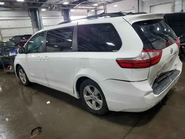 2017 TOYOTA SIENNA LE  