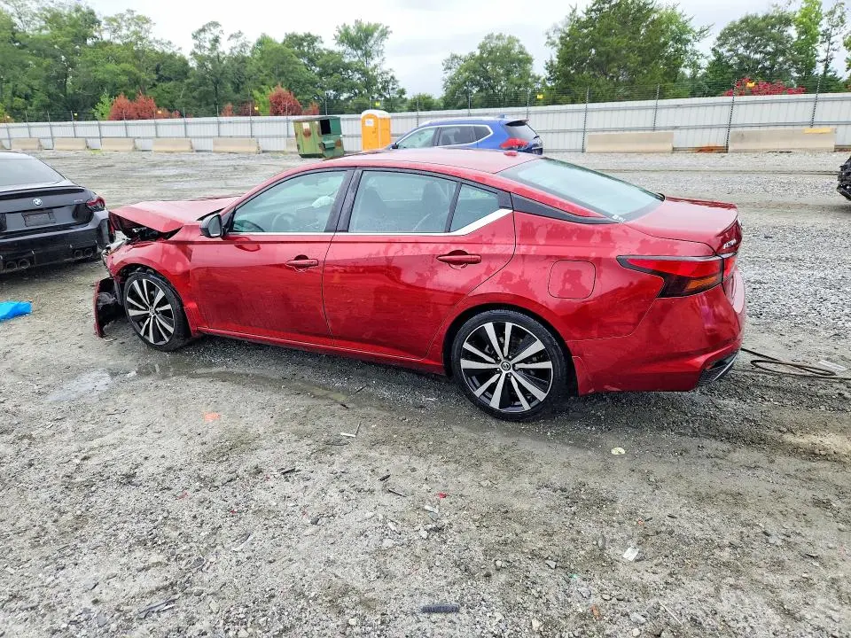 2019 NISSAN ALTIMA SR  