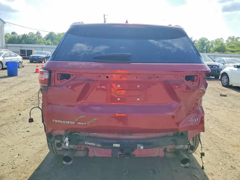 2021 CHEVROLET TRAVERSE LT  