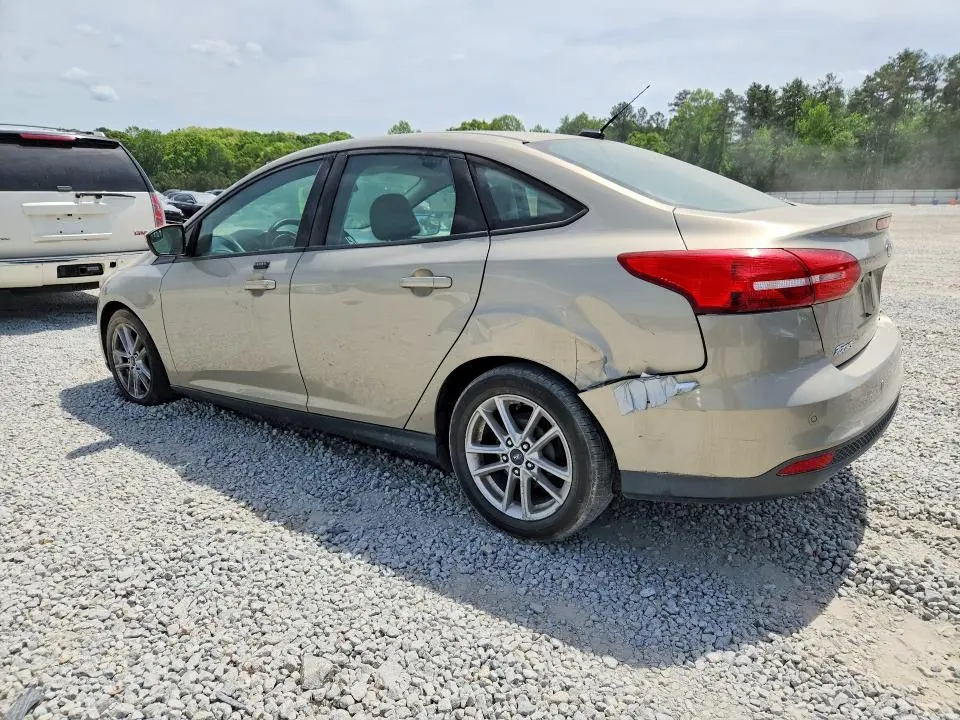 2016 FORD FOCUS SE  