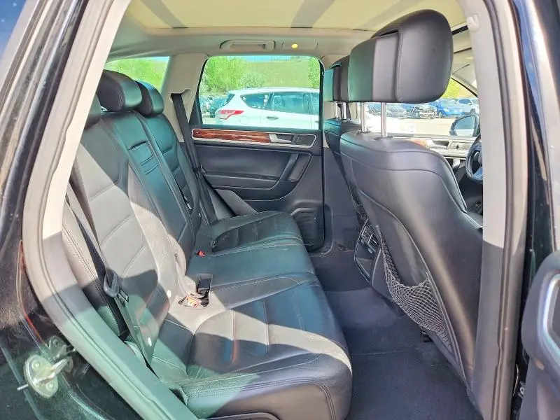 2012 VOLKSWAGEN TOUAREG V6 TDI  