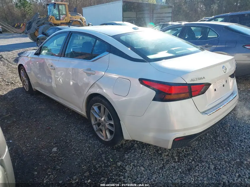 2022 NISSAN ALTIMA SR FWD