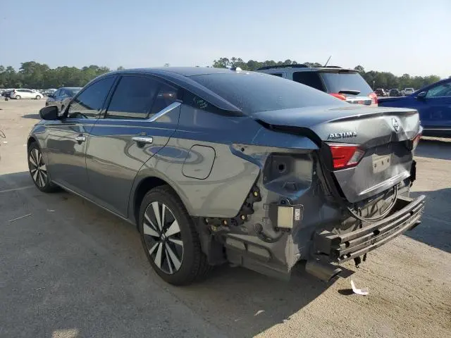 2020 NISSAN ALTIMA SL  