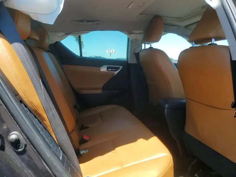 2011 LEXUS CT 200  