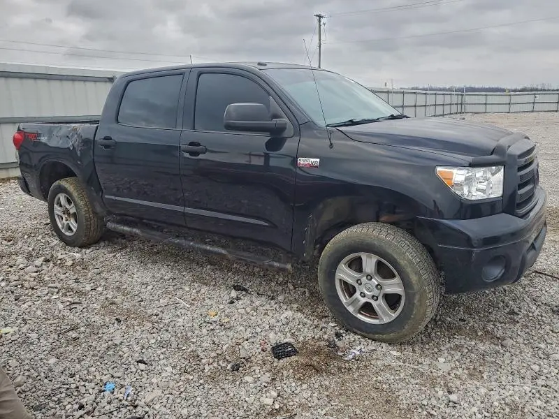 2010 TOYOTA TUNDRA CREWMAX SR5  