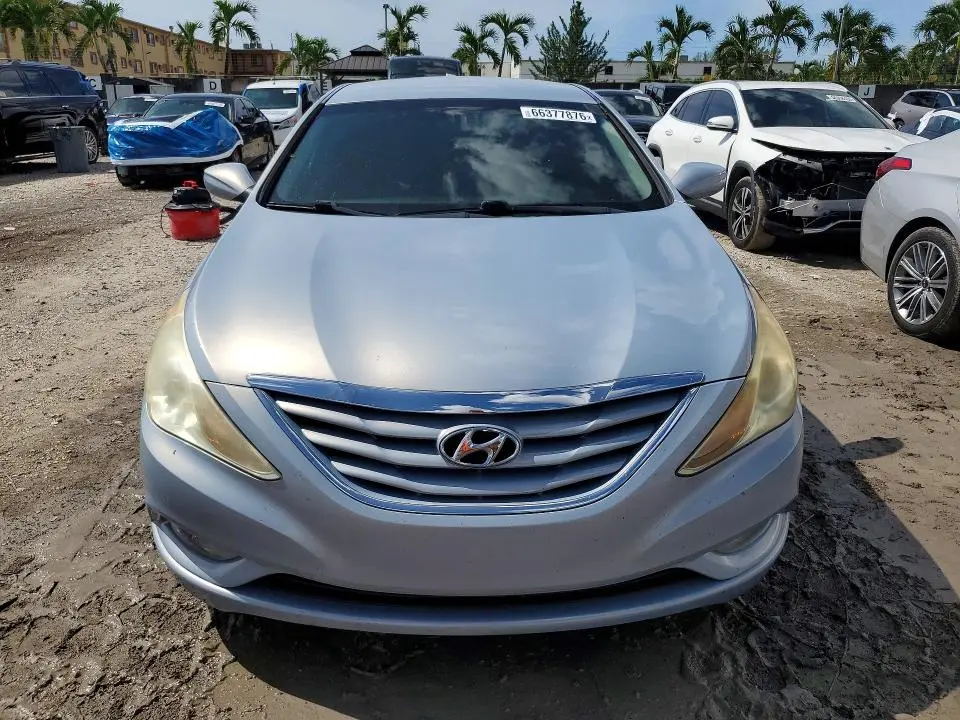 2013 HYUNDAI SONATA GLS  
