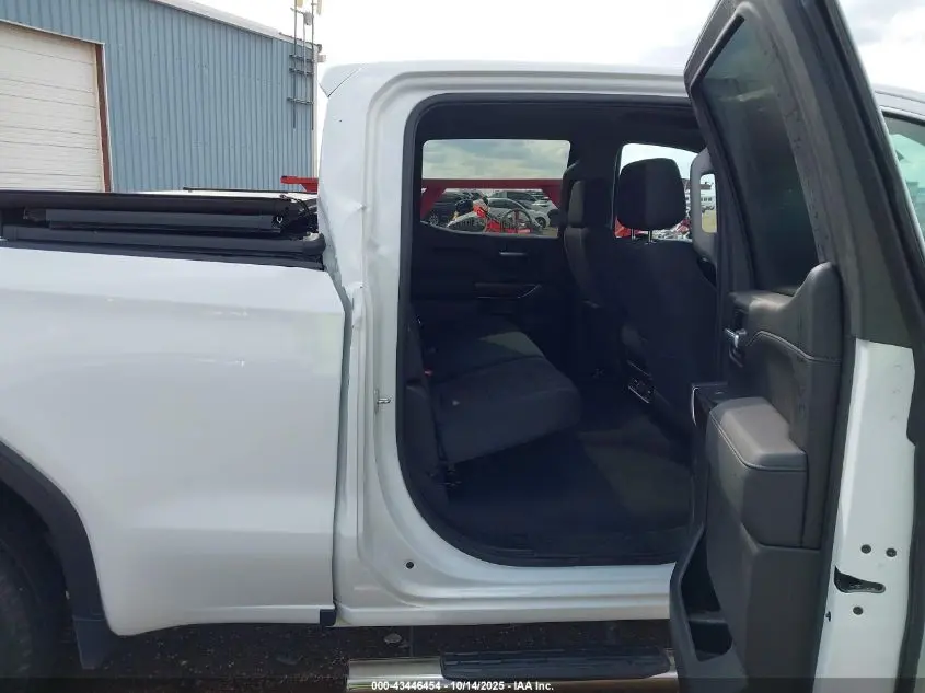 2021 GMC SIERRA 1500 4WD  STANDARD BOX SLE