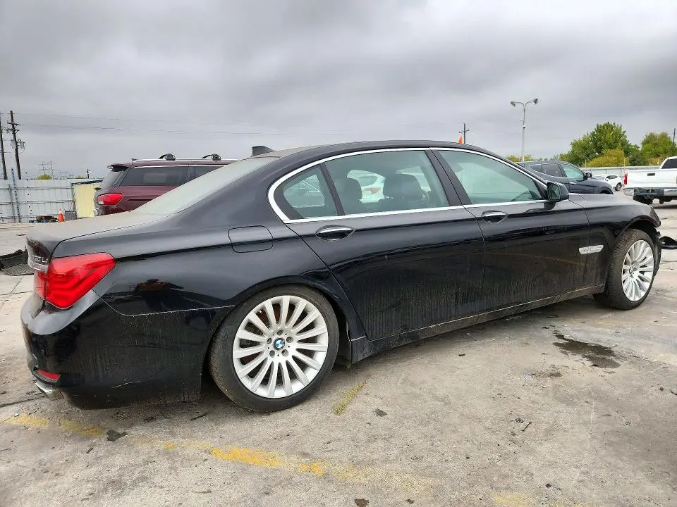 2012 BMW 750 LXI  