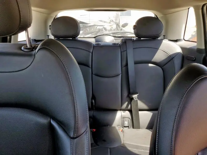 2018 MINI COOPER S  