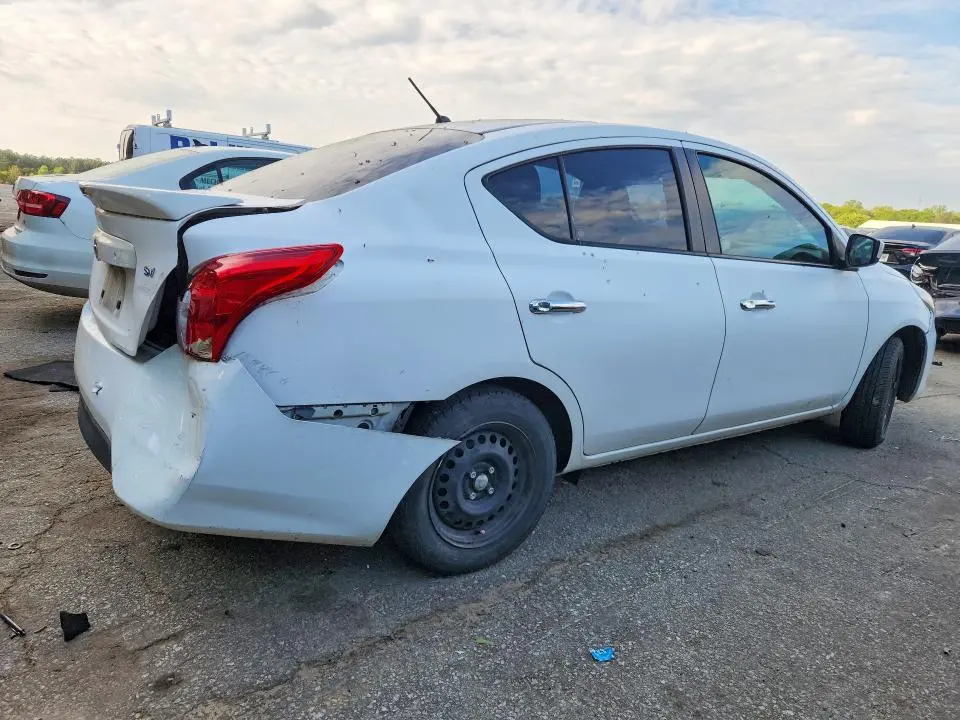 2017 NISSAN VERSA 1.6 SV  