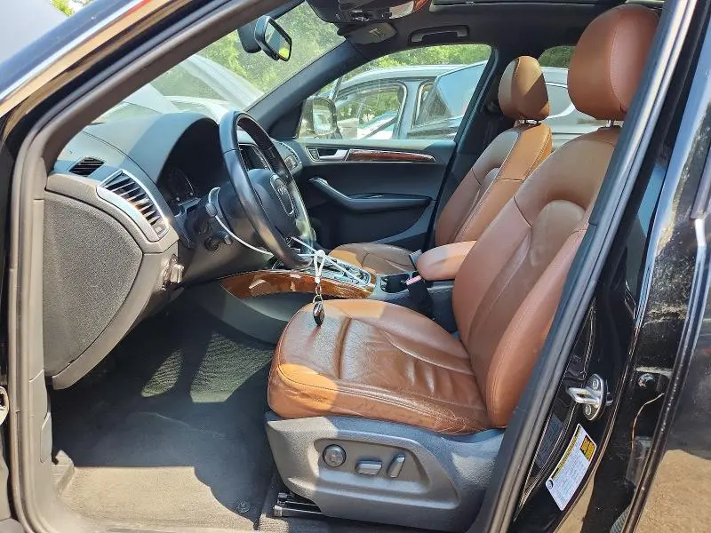 2010 AUDI Q5 PREMIUM PLUS  