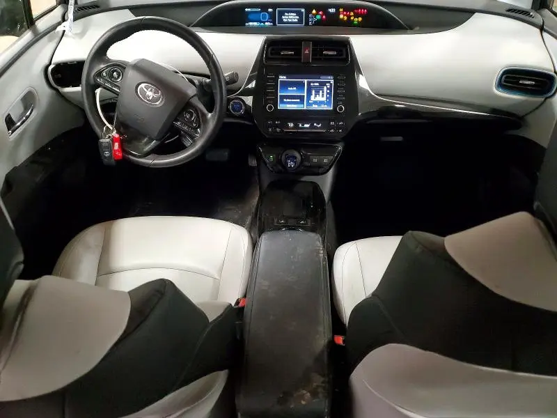 2020 TOYOTA PRIUS XLE AWD-E  