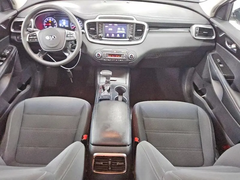 2019 KIA SORENTO LX V6  