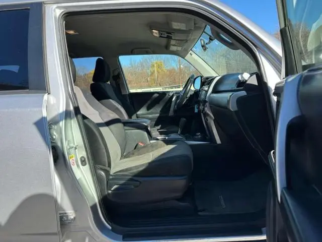 2014 TOYOTA 4RUNNER SR5  