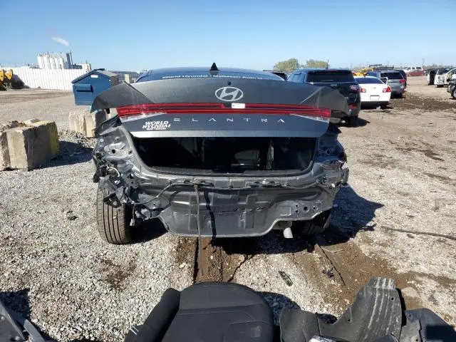 2025 HYUNDAI ELANTRA SEL  