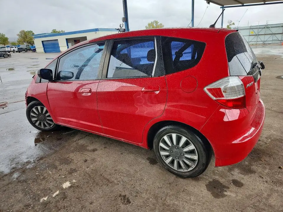 2011 HONDA FIT   