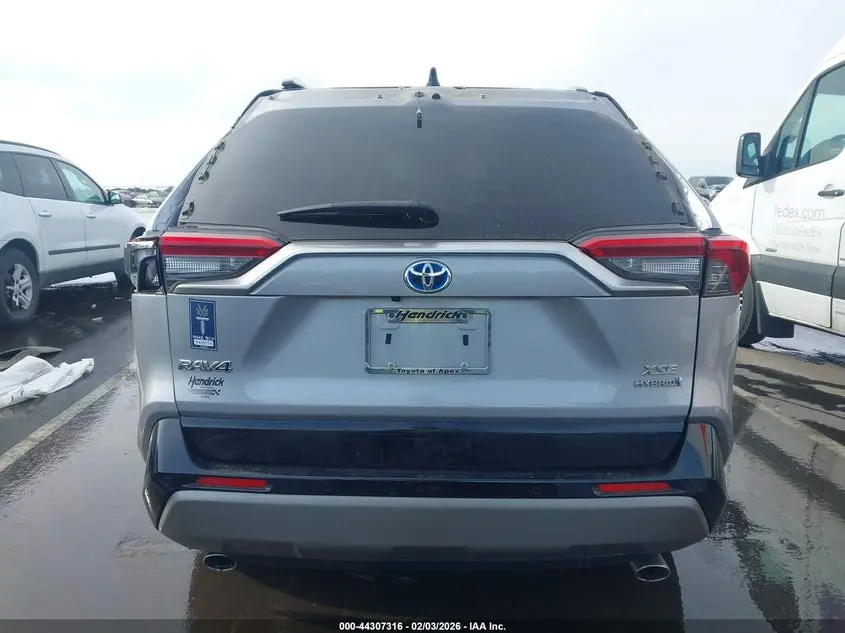 2022 TOYOTA RAV4 HYBRID XSE