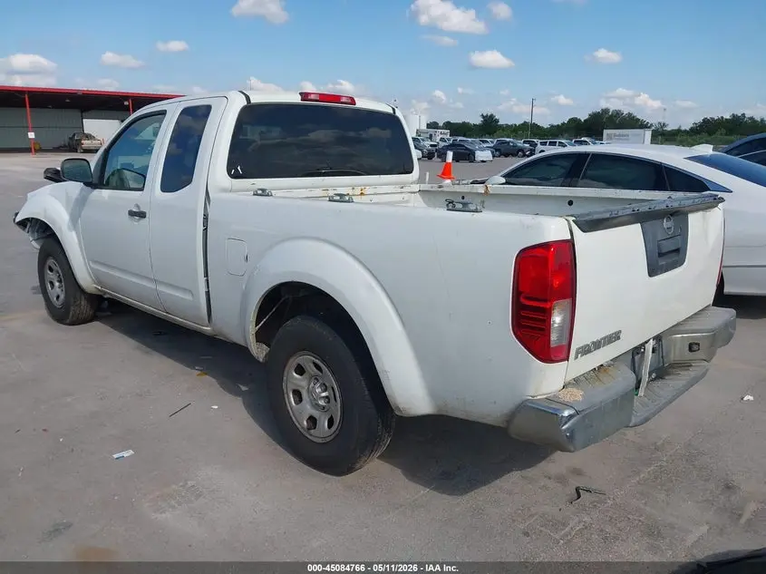 2013 NISSAN FRONTIER S