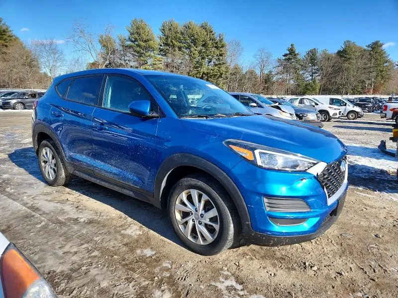 2020 HYUNDAI TUCSON SE  