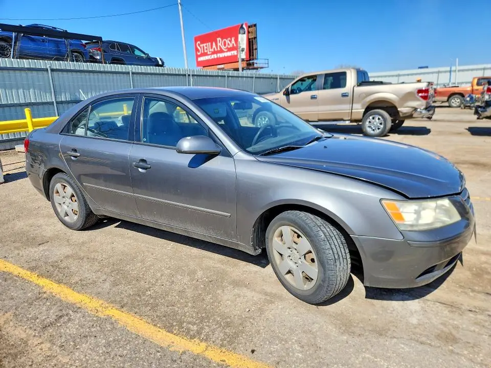 2010 HYUNDAI SONATA GLS  