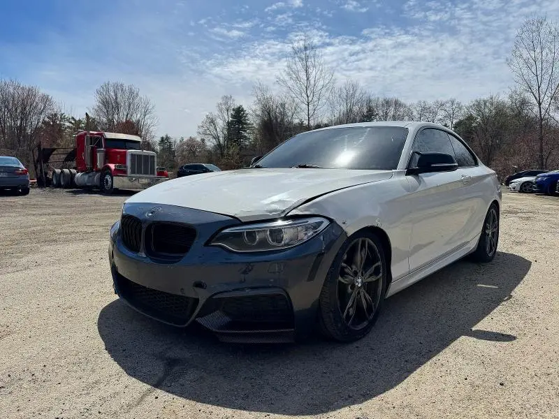 2016 BMW M235XI   