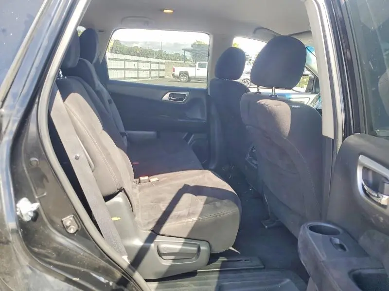 2014 NISSAN PATHFINDER SV  