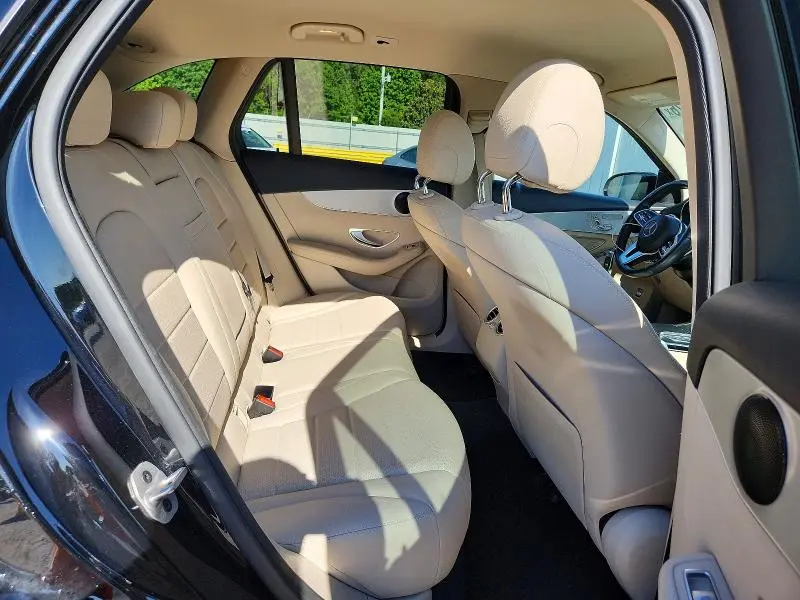 2022 MERCEDES-BENZ GLC 300  