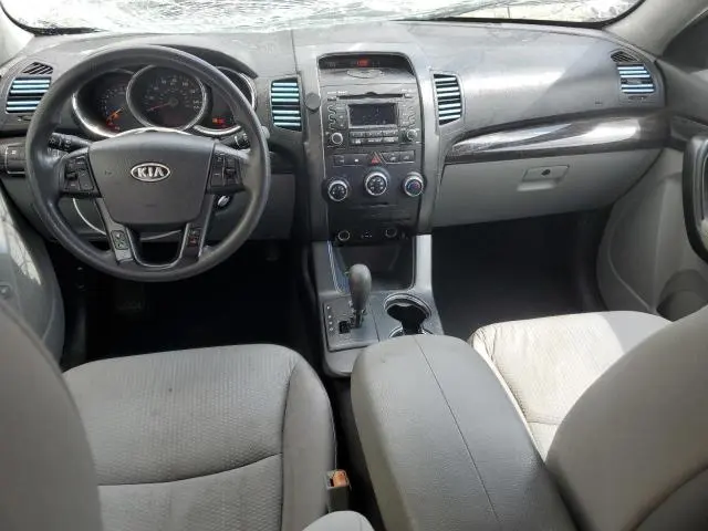 2011 KIA SORENTO BASE  