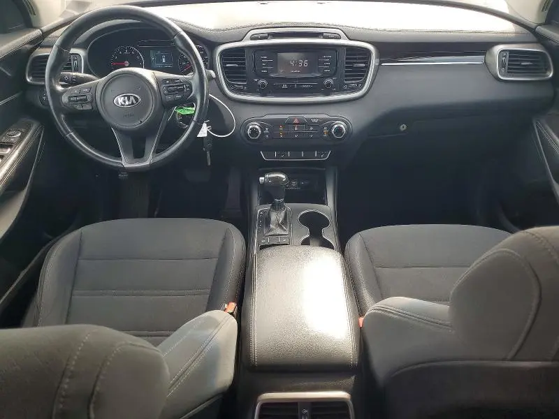 2016 KIA SORENTO LX V6  