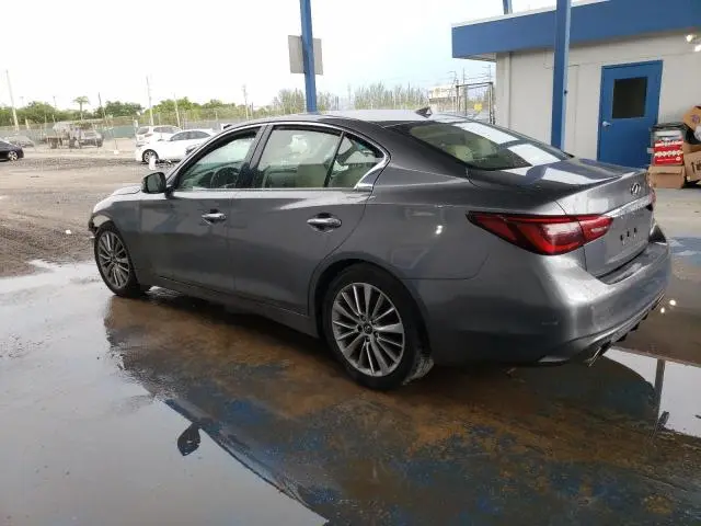 2018 INFINITI Q50 LUXE  