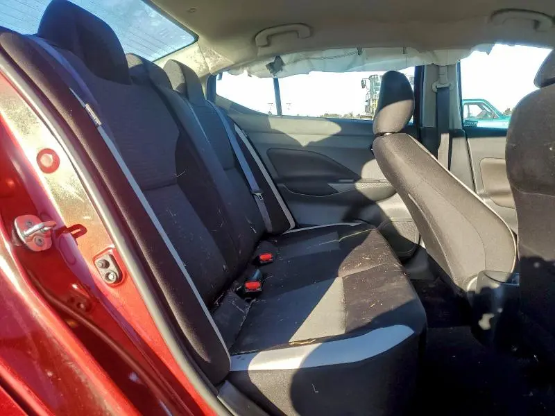 2021 NISSAN VERSA SV  