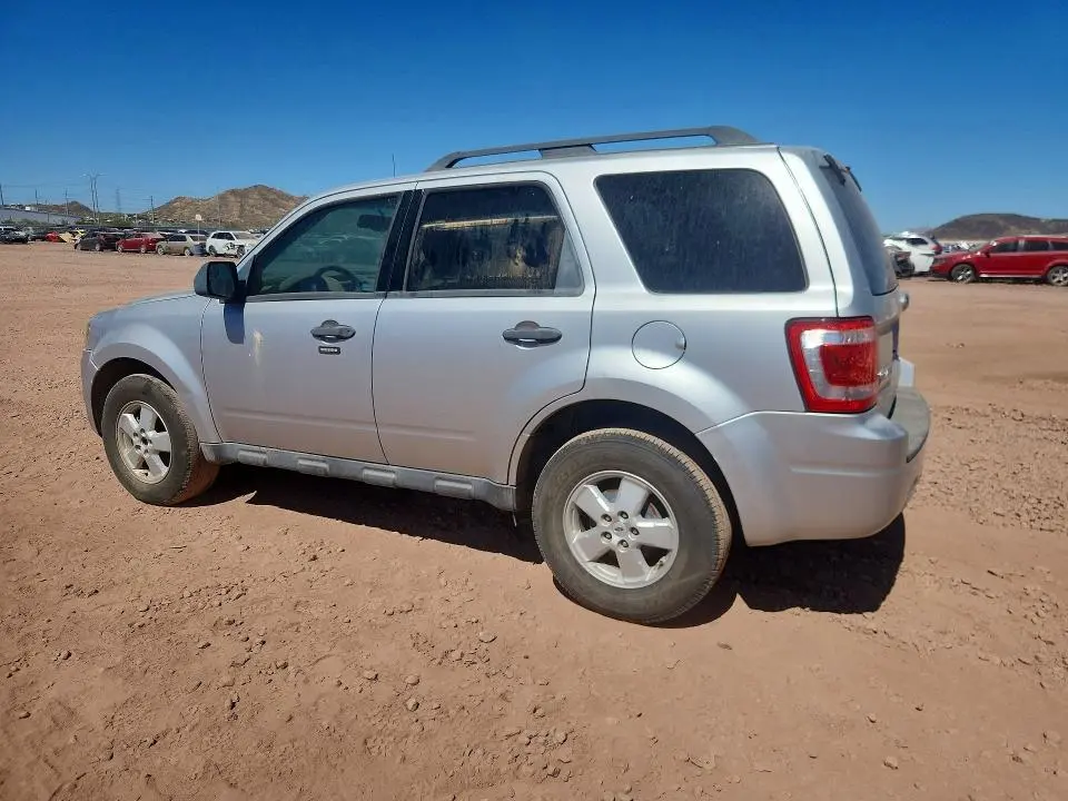 2010 FORD ESCAPE XLT  