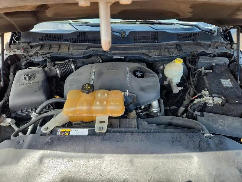 2015 RAM 1500 SLT  