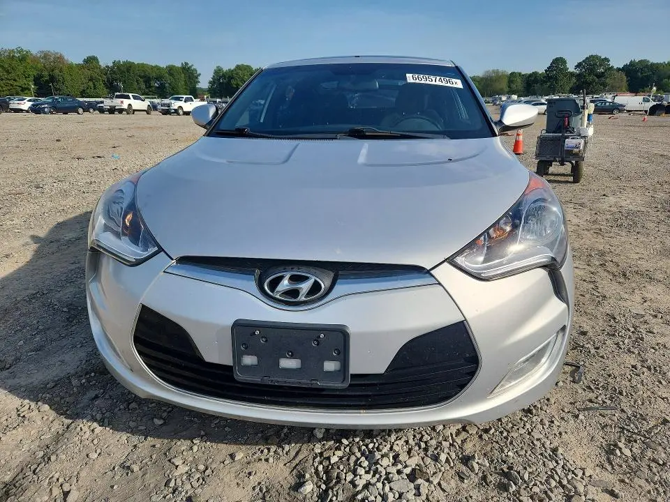 2017 HYUNDAI VELOSTER VALUE EDITION  