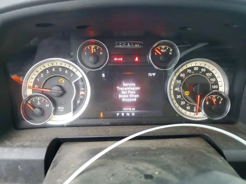 2016 RAM 1500 SLT  