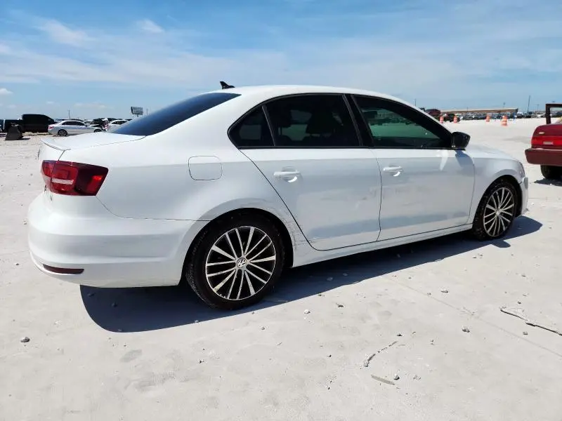 2016 VOLKSWAGEN JETTA SPORT  
