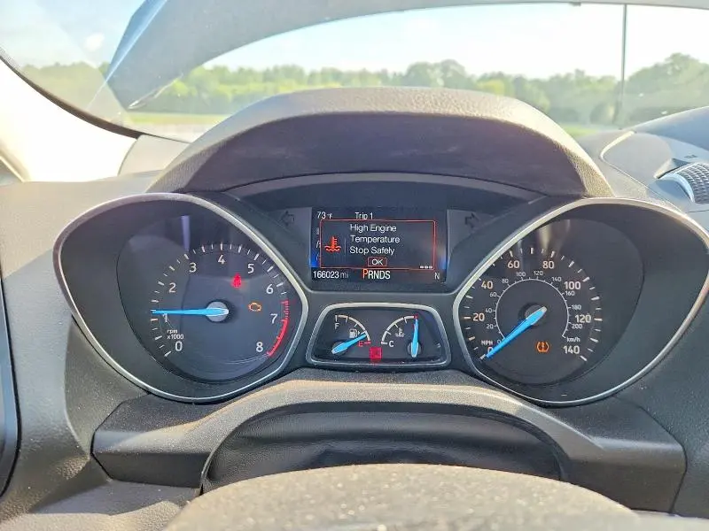 2017 FORD ESCAPE SE  