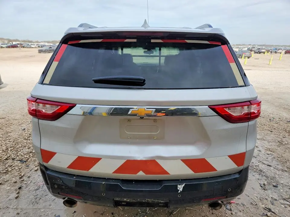 2019 CHEVROLET TRAVERSE LT  
