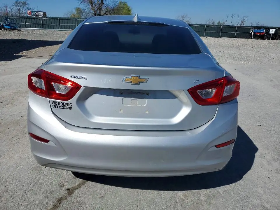 2016 CHEVROLET CRUZE LT  