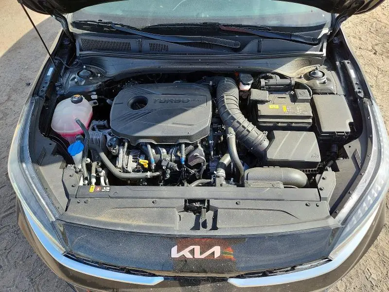 2023 KIA FORTE GT  