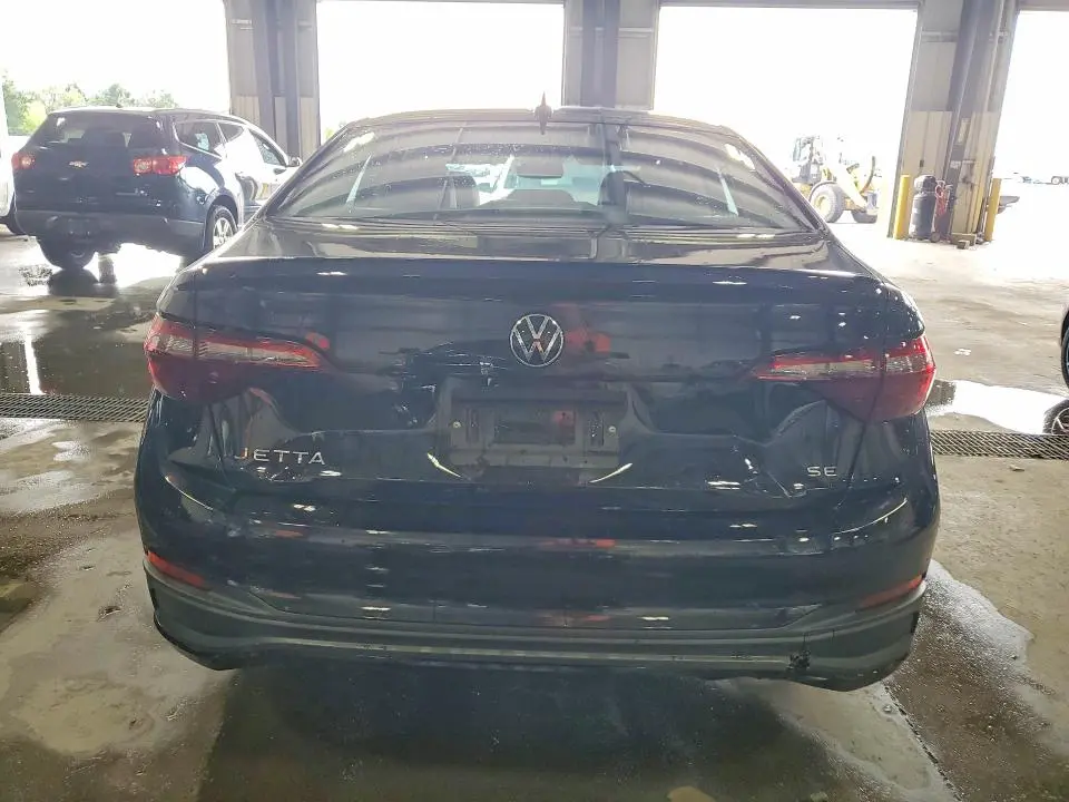 2024 VOLKSWAGEN JETTA SE  