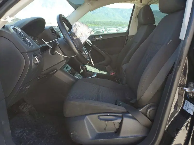 2017 VOLKSWAGEN TIGUAN S  