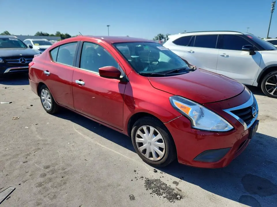 2019 NISSAN VERSA SV  