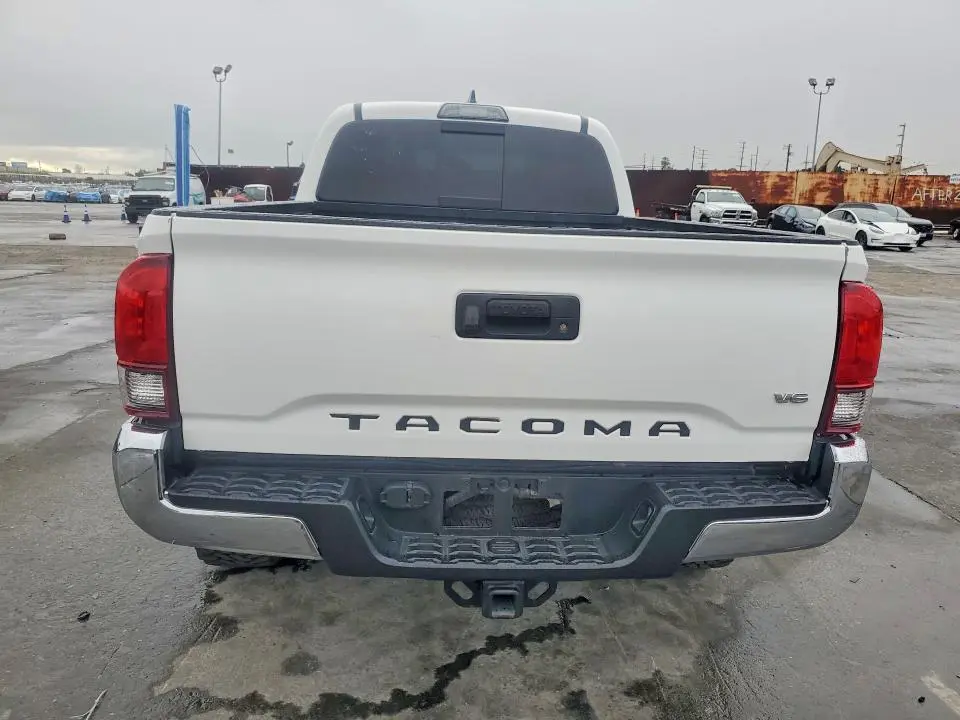 2017 TOYOTA TACOMA DOUBLE CAB  