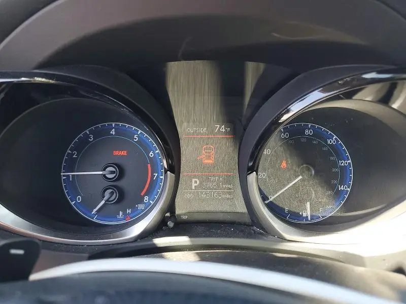 2015 TOYOTA COROLLA S PLUS  