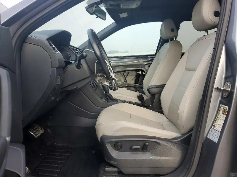 2020 VOLKSWAGEN TIGUAN SE  
