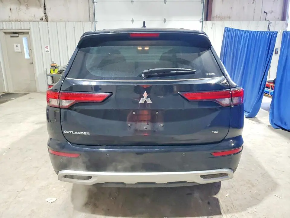 2024 MITSUBISHI OUTLANDER SE  