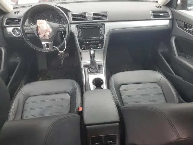 2013 VOLKSWAGEN PASSAT SE  